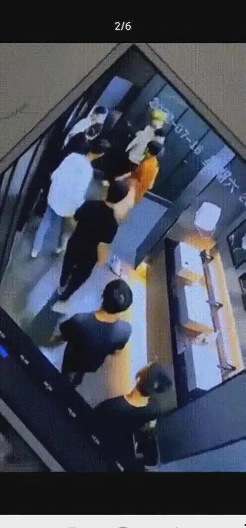 女厕尿尿视频,揭秘女性如厕习惯背后的秘密