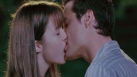 吻戏视频外国,外国吻戏视频精选回顾