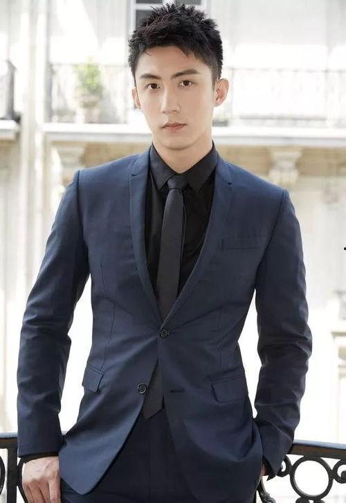 易烊千玺和杨幂吃瓜爆料,娱乐圈幕后真相大揭秘