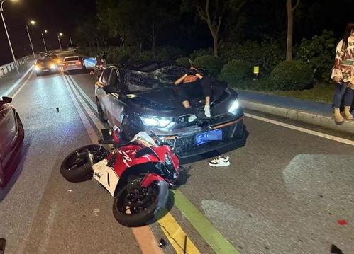 摩托事故视频,揭秘事故原因与教训