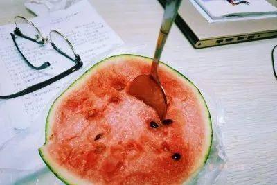 襄阳今日吃瓜事件,一场网络热议背后的真相揭秘