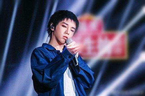 华晨宇唱歌视频,激情演绎，视听盛宴