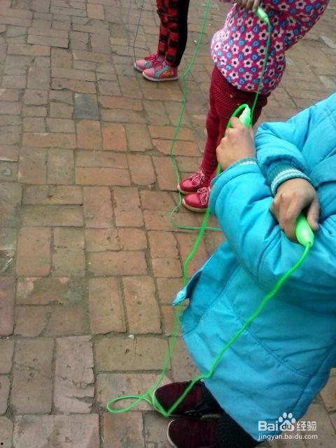 教跳绳视频,跟随视频教程，掌握跳绳技巧