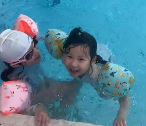 游泳小视频,揭秘游泳小视频中的精彩瞬间