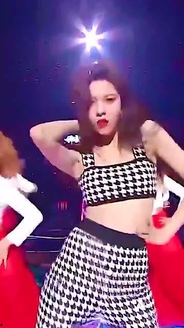 宋妍霏跳舞视频,动感舞姿惊艳亮相