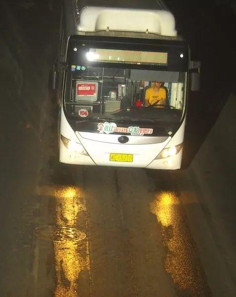 公车视频,日常公务出行细节全记录