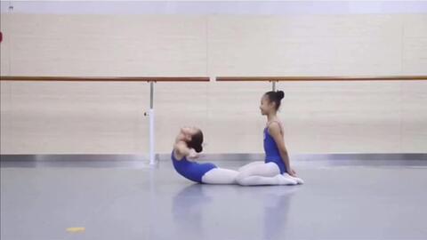 瑜伽下腰视频,轻松解锁身体柔韧性