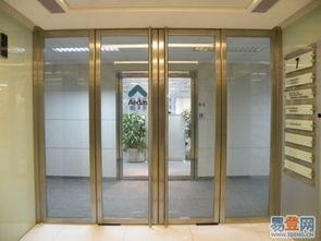 玻璃门安装视频,轻松掌握家居装修新技能