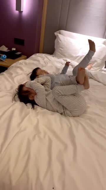 跳床视频,跳床运动的魅力瞬间