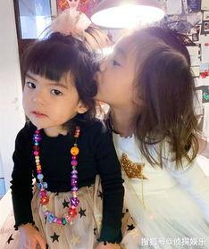 贾静雯女儿视频,贾静雯女儿视频萌态十足