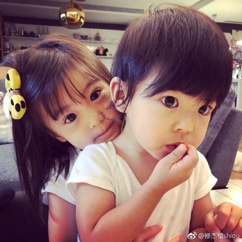 贾静雯女儿视频,贾静雯女儿视频萌态十足